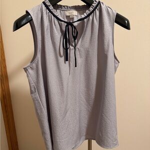 LOFT Women's Light Gray Sleeveless Blouse